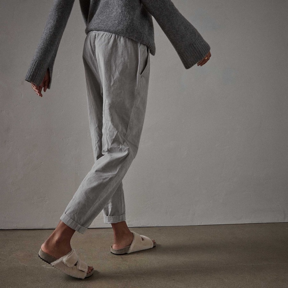 James Perse Loose Fit Chino Pant in Fog Pigment Size 3 / L Retail $265